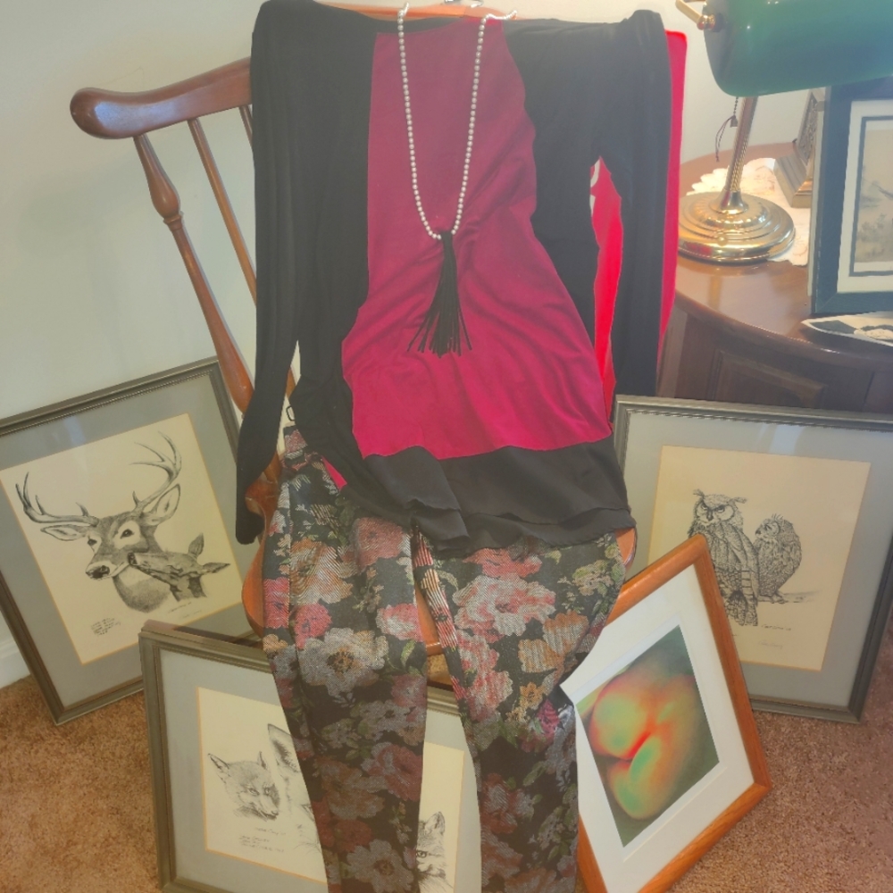 Coco+Carmen leggings with matching butt length top
